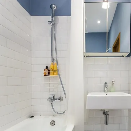 Apartment Light And Spacious On Gazova Str *