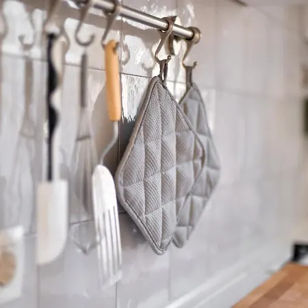 Light And Spacious On Gazova Str Апартаменты *