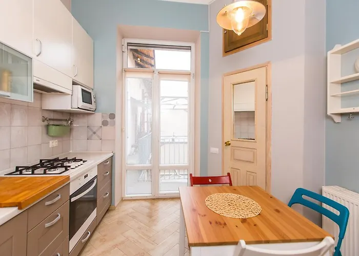Апартаменты Light And Spacious On Gazova Str Львов